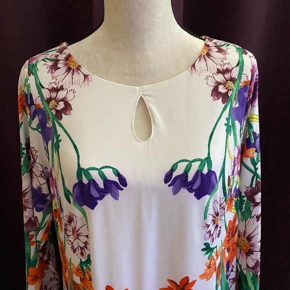 Monroe & Main Floral dress 🌸🌺🌸 - Picture 3 of 8